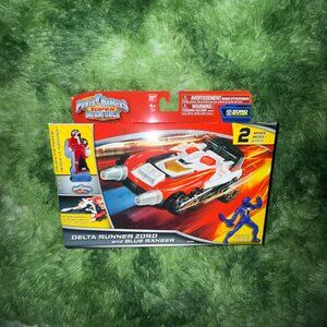 *NEW Bandai Power Rangers Super Megaforce SPD Delta Runner Zord with Ranger Key